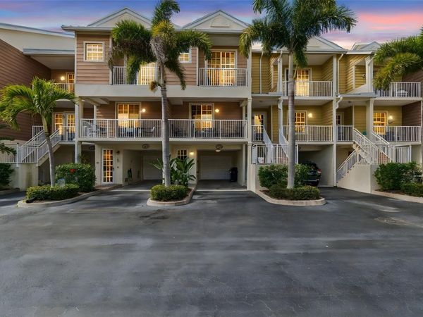 454 BAHIA BEACH BOULEVARD , RUSKIN, FL 33570