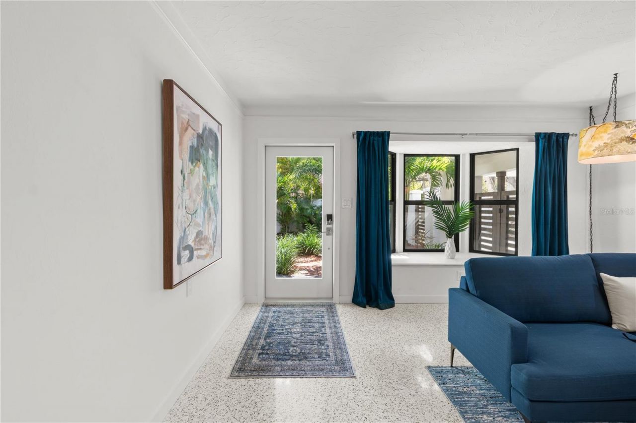 157 Garden Lane, Sarasota, FL 34242 Photo