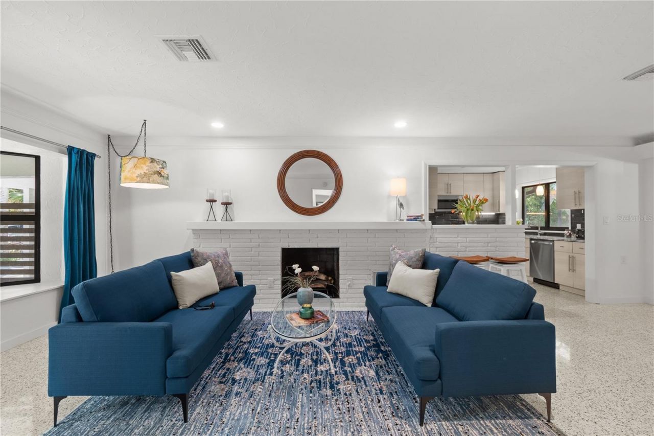 157 Garden Lane, Sarasota, FL 34242 Photo