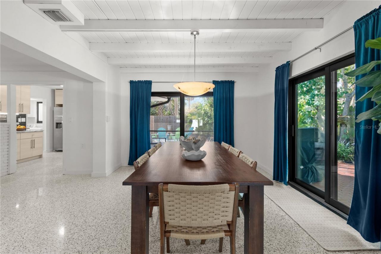 157 Garden Lane, Sarasota, FL 34242 Photo