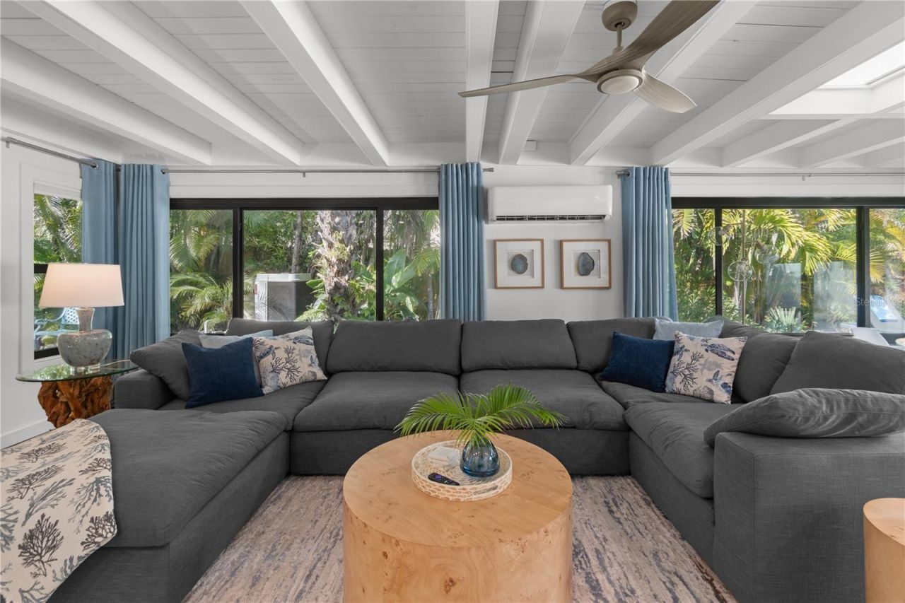 157 Garden Lane, Sarasota, FL 34242 Photo