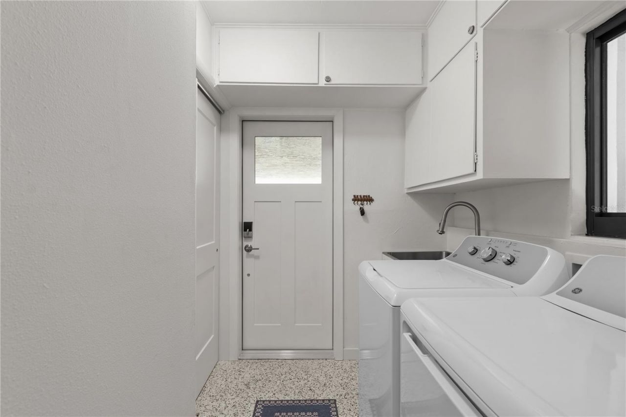 157 Garden Lane, Sarasota, FL 34242 Photo