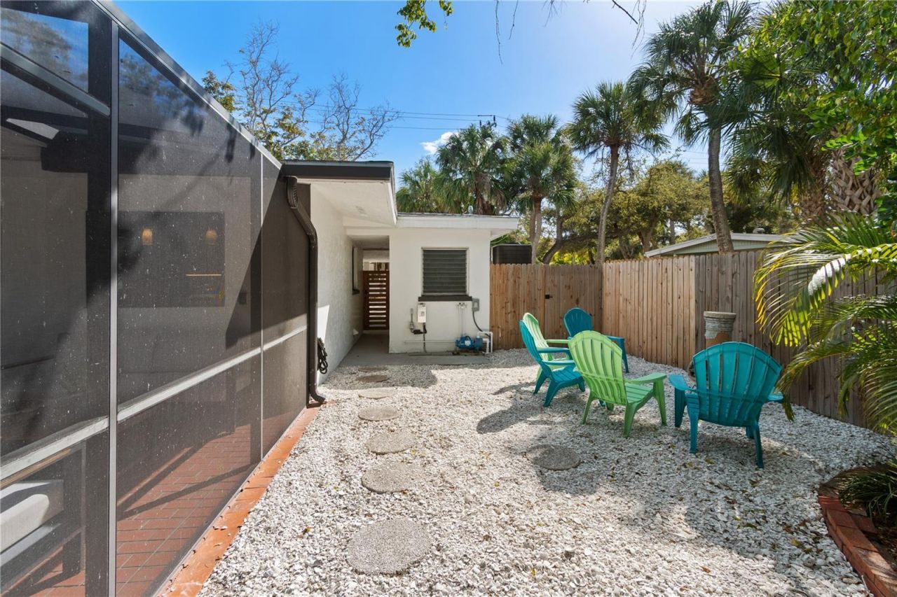 157 Garden Lane, Sarasota, FL 34242 Photo