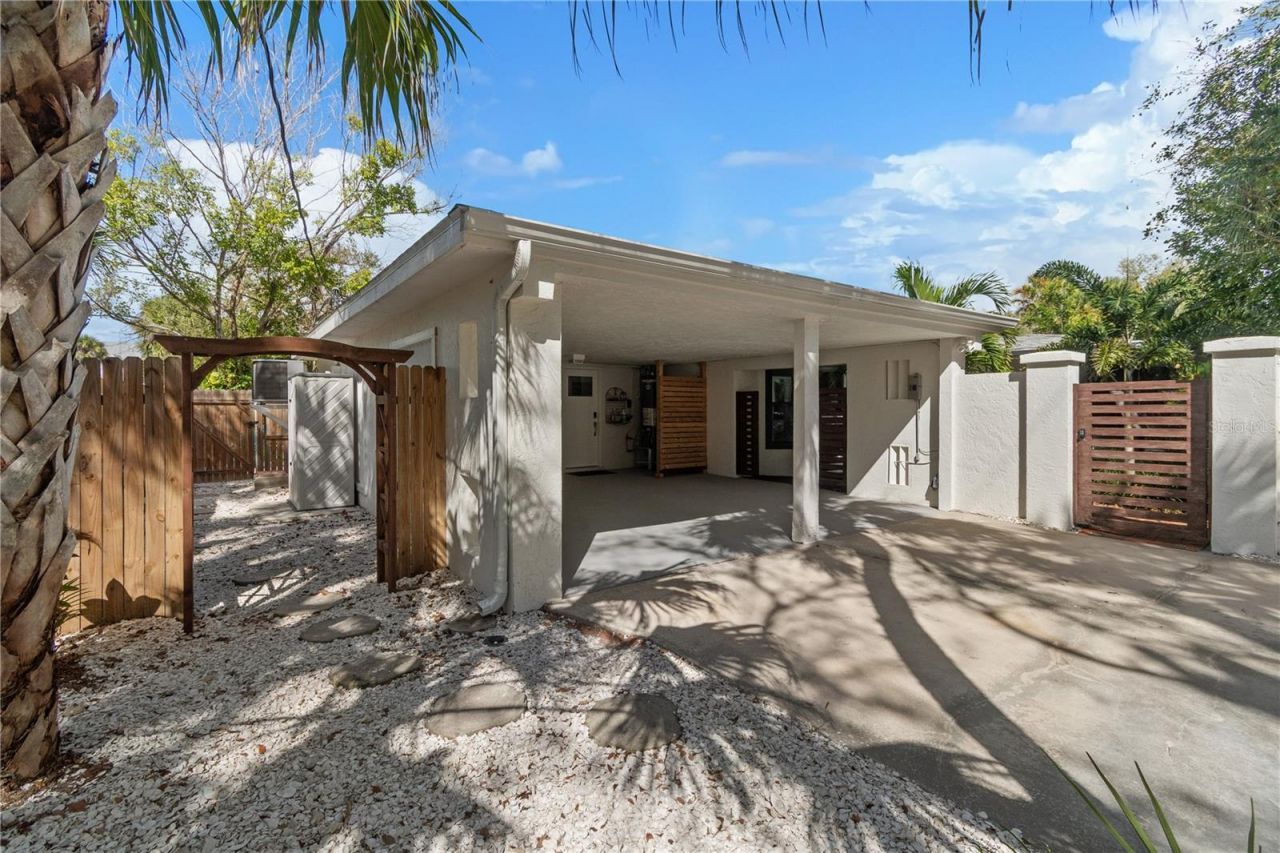 157 Garden Lane, Sarasota, FL 34242 Photo