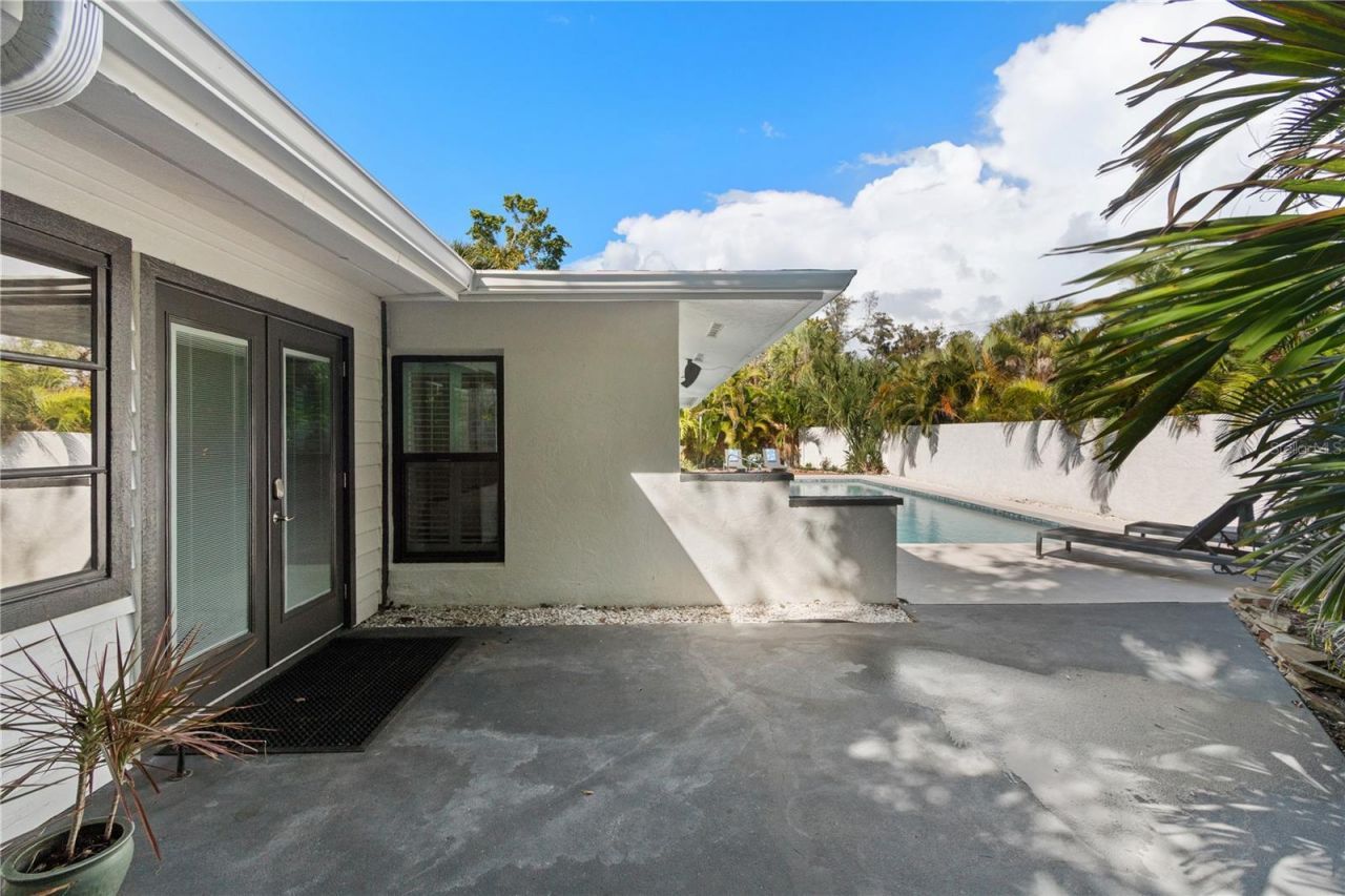 157 Garden Lane, Sarasota, FL 34242 Photo