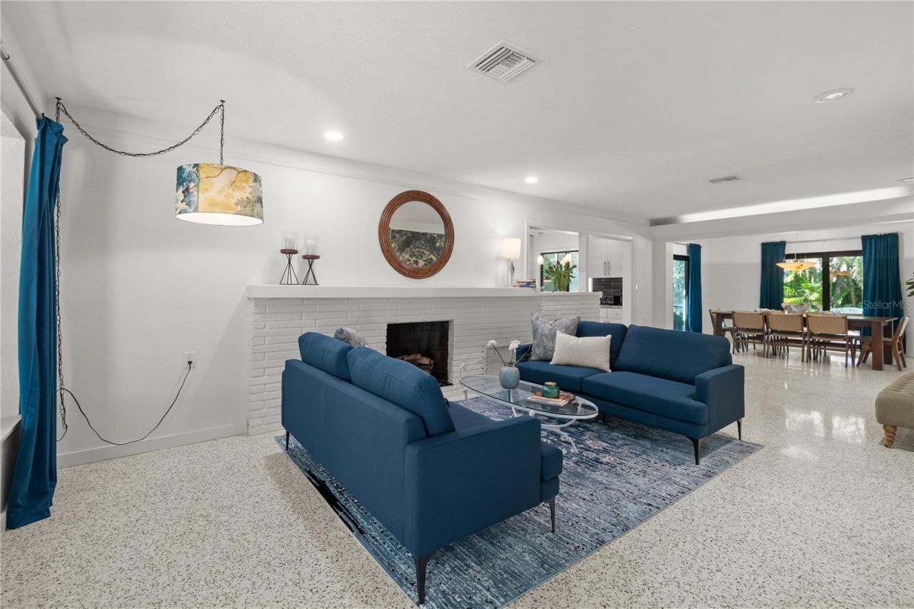 157 Garden Lane, Sarasota, FL 34242 Photo