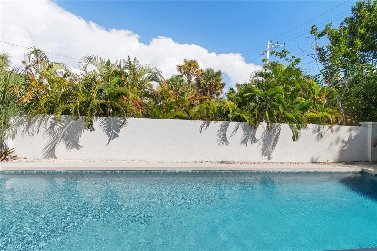 157 Garden Lane, Sarasota, FL 34242 Photo