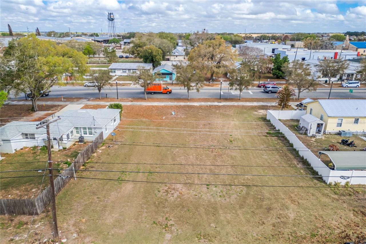 Main Street, Dundee, FL 33838 Photo