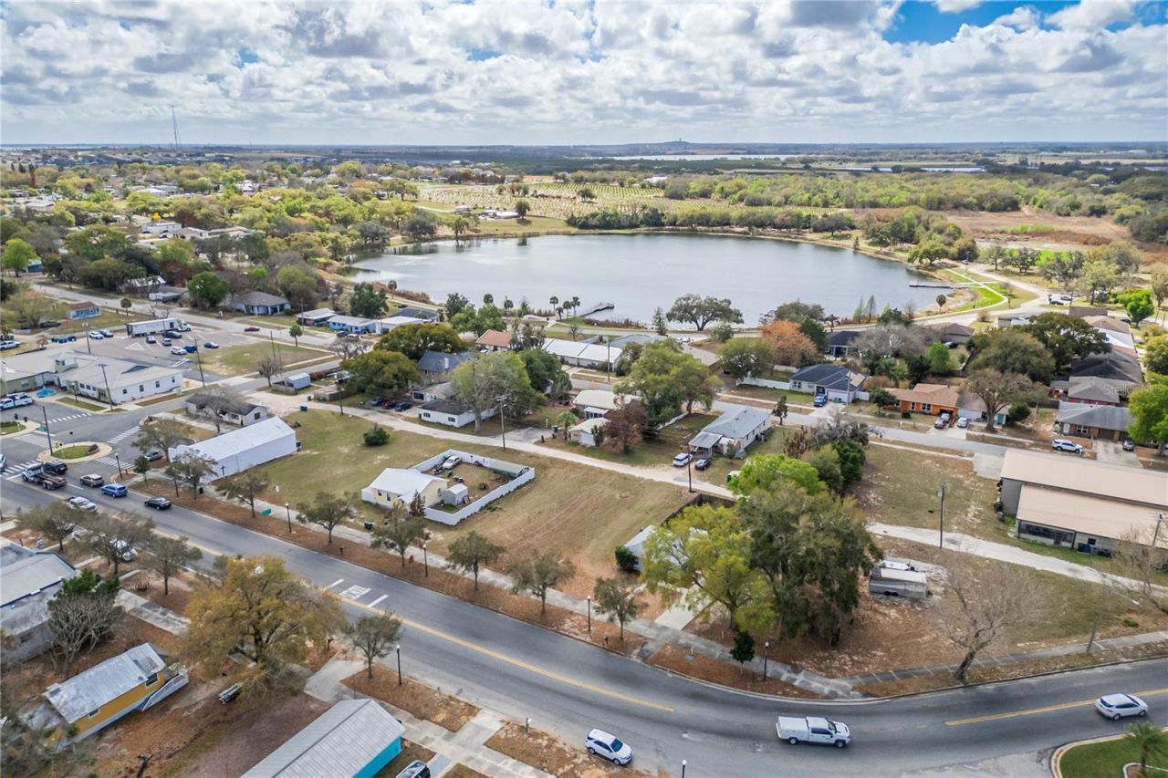 Main Street, Dundee, FL 33838 Photo