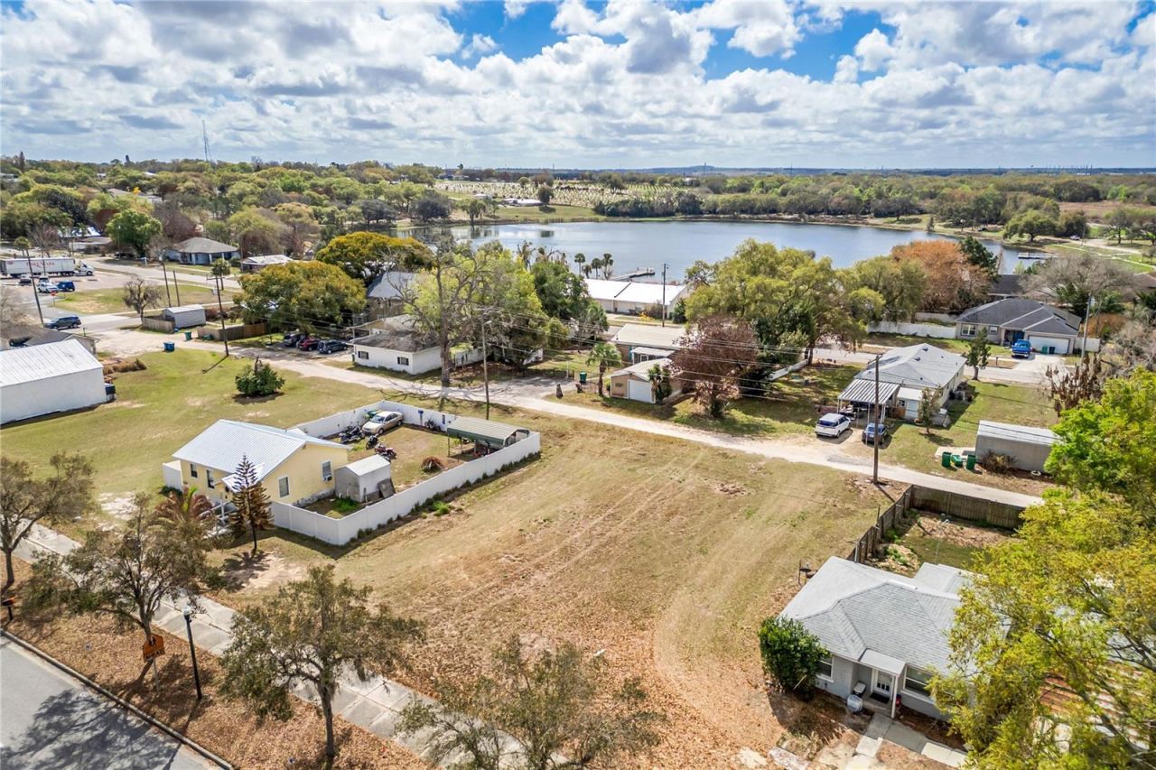 Main Street, Dundee, FL 33838 Photo