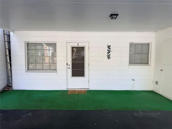 135 W MINNESOTA AVENUE, Unit 8, DELAND, FL 32720