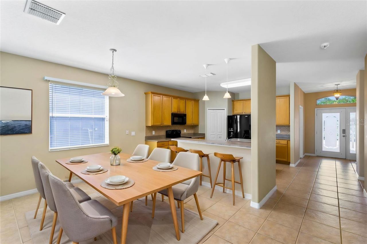 6658 Lake Pembroke Place , Orlando, FL 32829 Photo