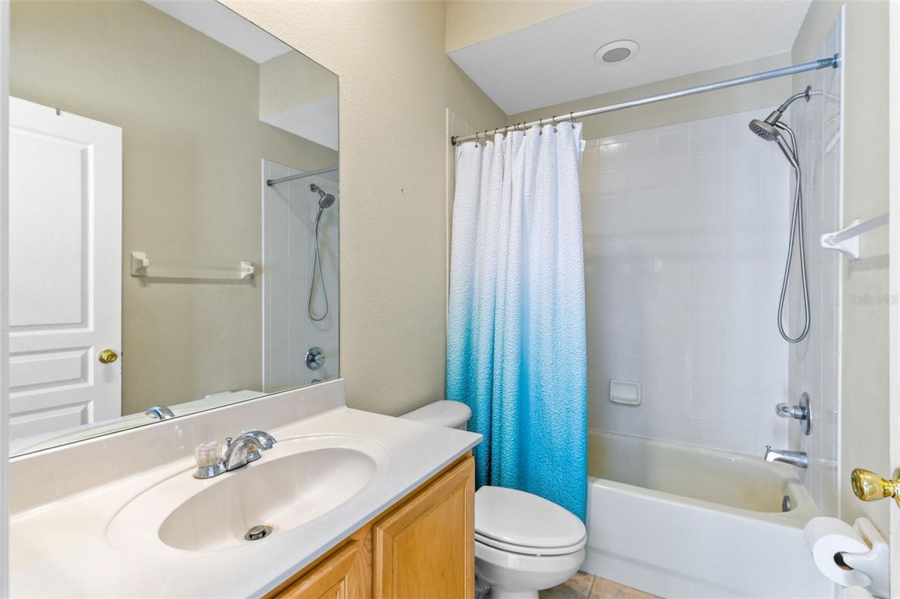 6658 Lake Pembroke Place , Orlando, FL 32829 Photo