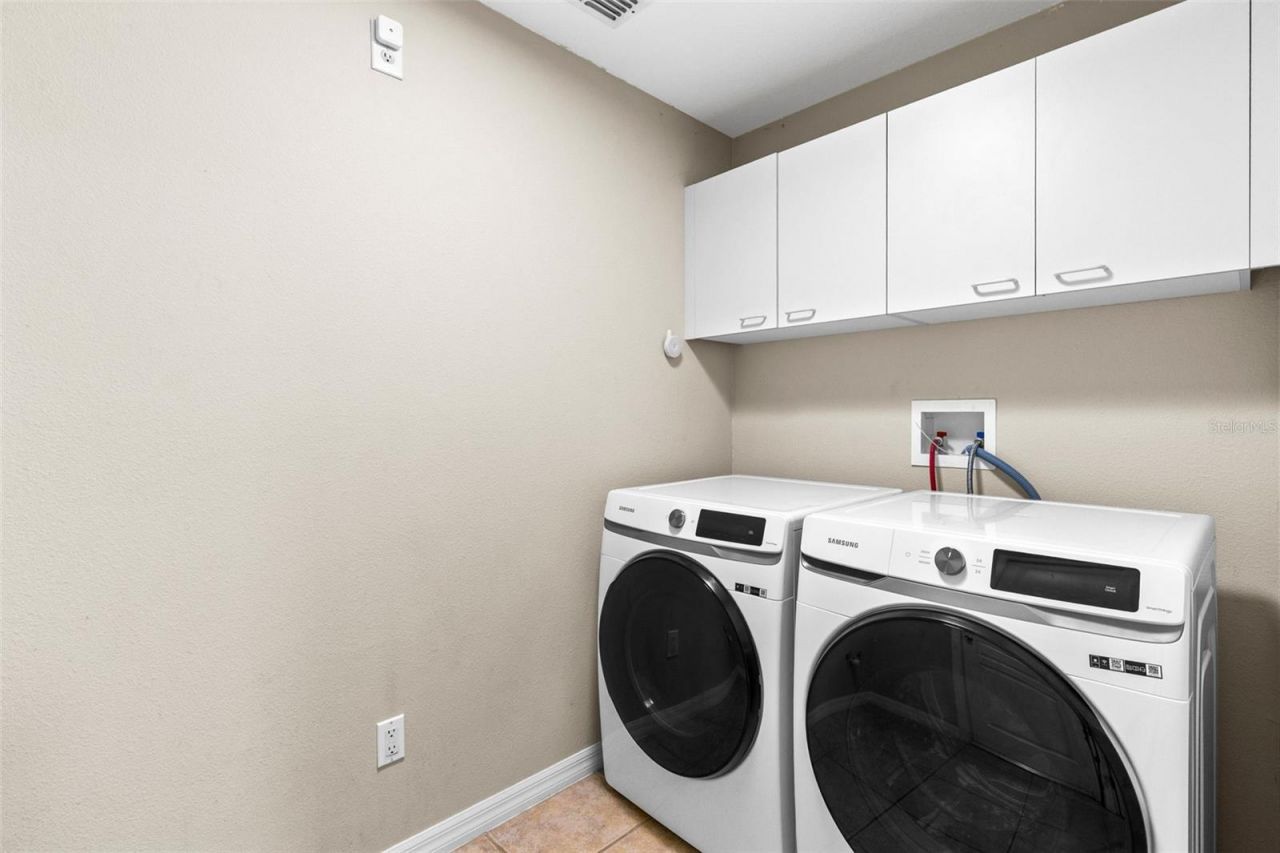 6658 Lake Pembroke Place , Orlando, FL 32829 Photo