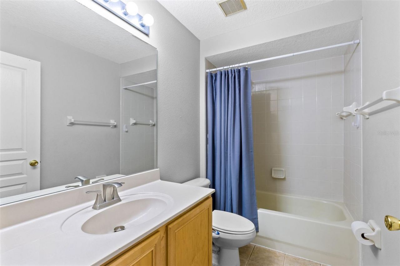 6658 Lake Pembroke Place , Orlando, FL 32829 Photo