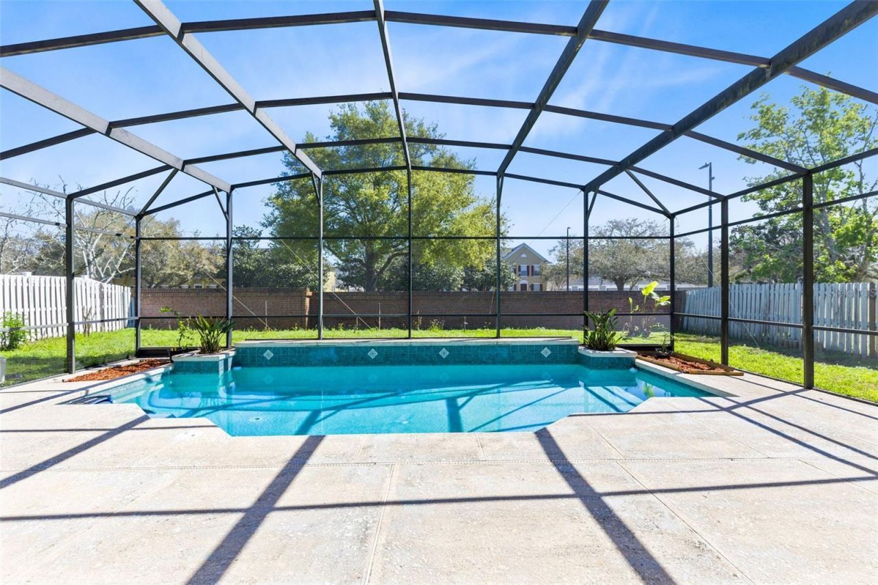 6658 Lake Pembroke Place , Orlando, FL 32829 Photo