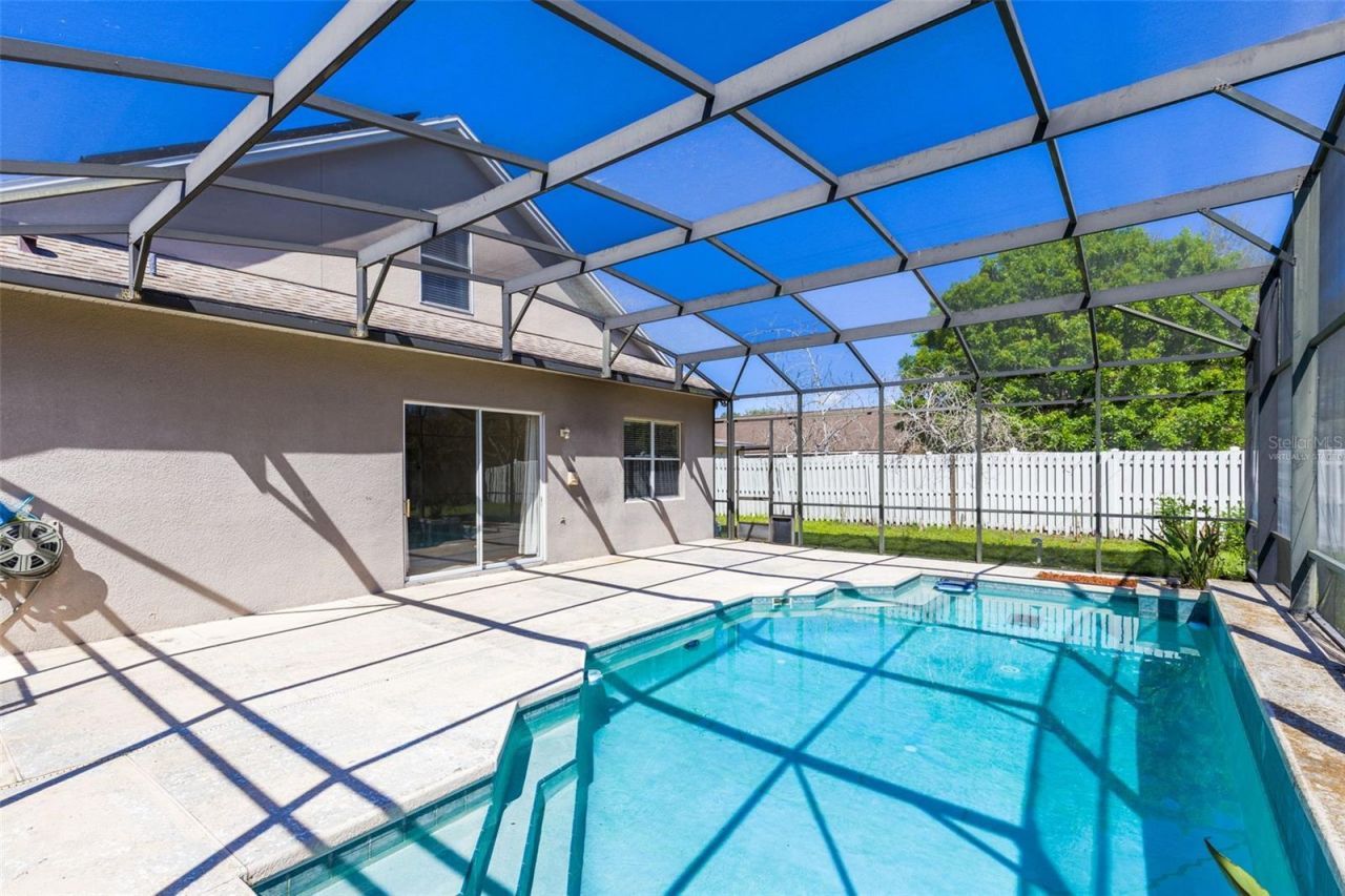 6658 Lake Pembroke Place , Orlando, FL 32829 Photo