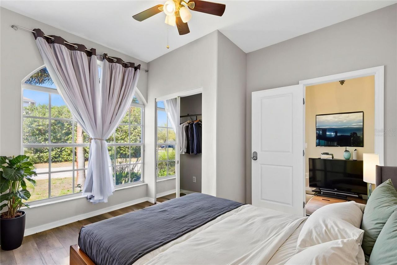 6658 Lake Pembroke Place , Orlando, FL 32829 Photo