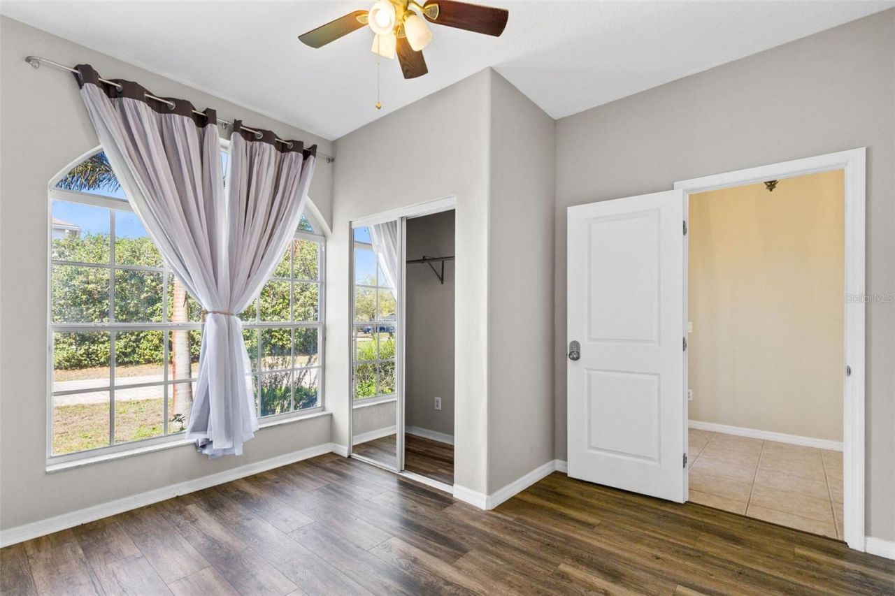 6658 Lake Pembroke Place , Orlando, FL 32829 Photo