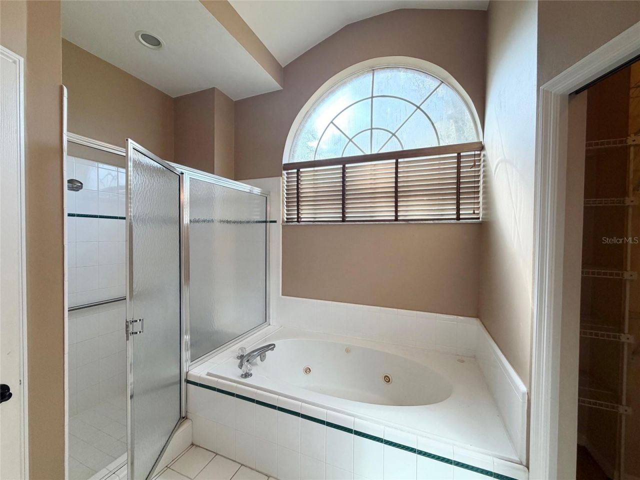 5713 NW 45th Drive, Gainesville, FL 32653 Photo