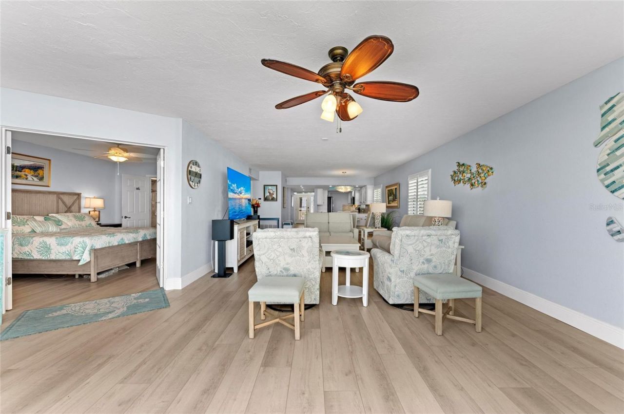 600 Manatee Avenue, Unit 106, Holmes Beach, FL 34217 Photo