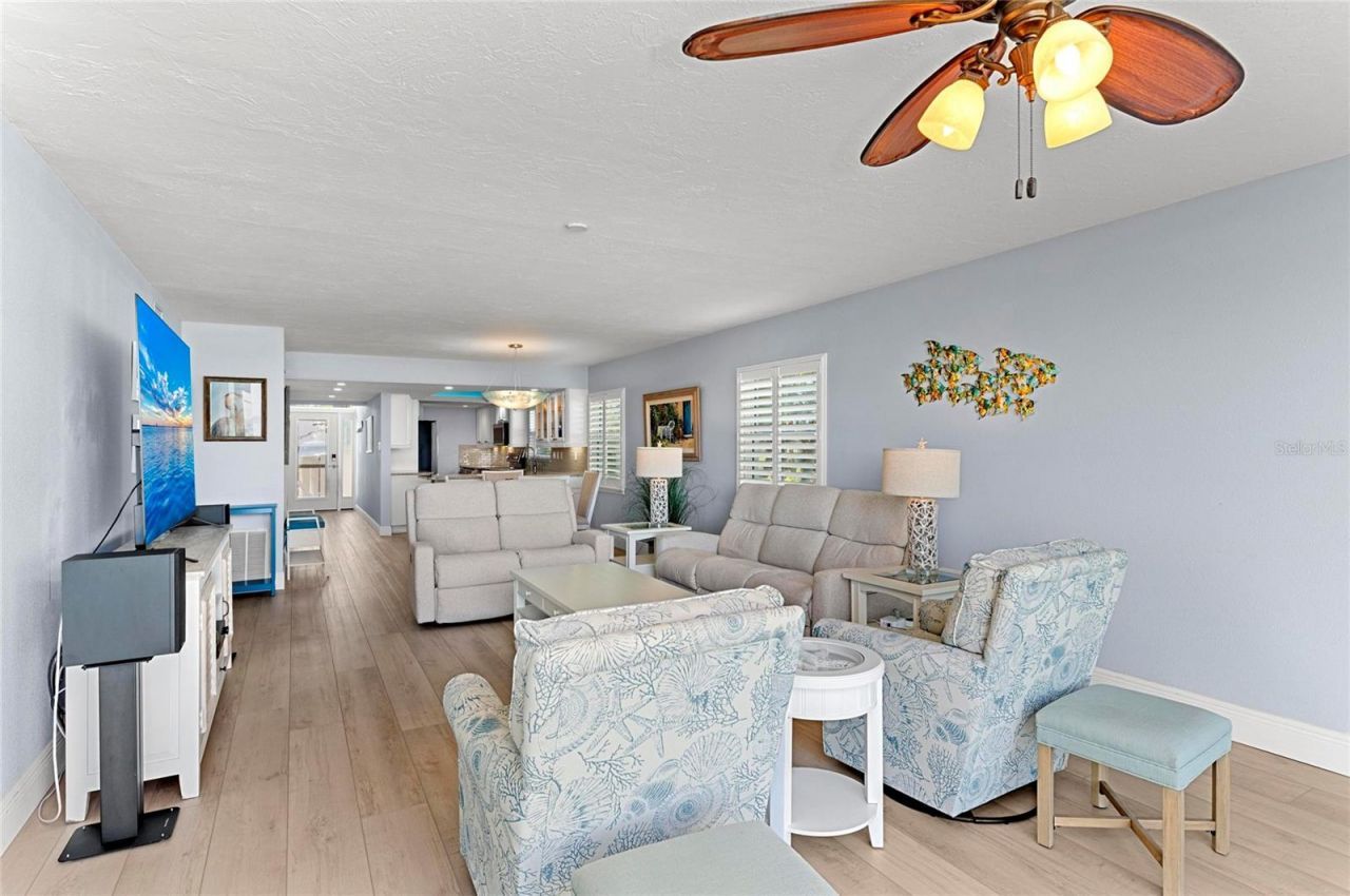 600 Manatee Avenue, Unit 106, Holmes Beach, FL 34217 Photo