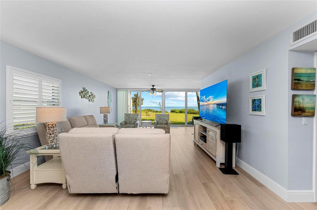 600 Manatee Avenue, Unit 106, Holmes Beach, FL 34217 Photo