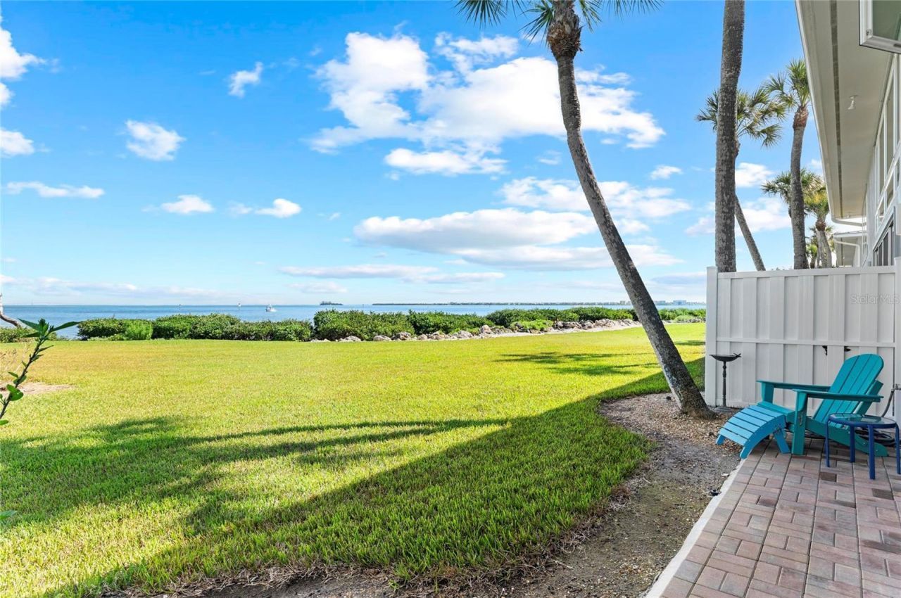 600 Manatee Avenue, Unit 106, Holmes Beach, FL 34217 Photo