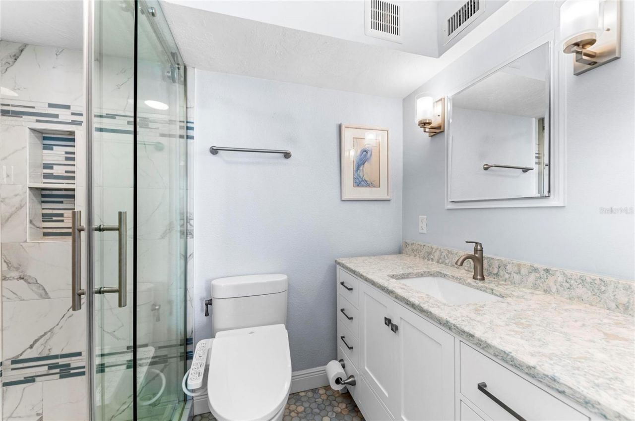 600 Manatee Avenue, Unit 106, Holmes Beach, FL 34217 Photo