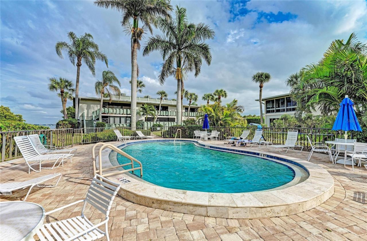 600 Manatee Avenue, Unit 106, Holmes Beach, FL 34217 Photo