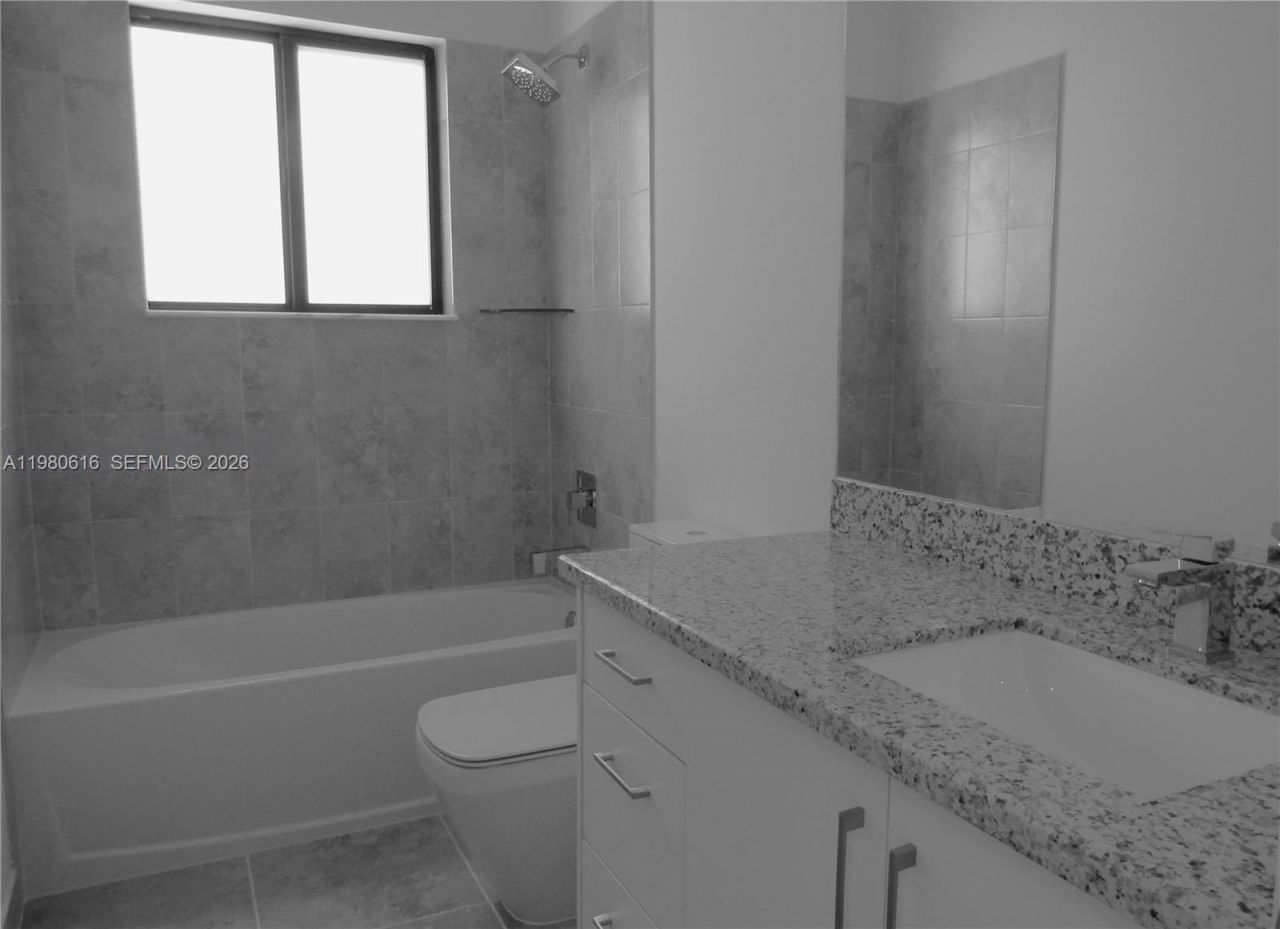 11998 SW 232nd St, Unit -, Miami, FL 33170 Photo
