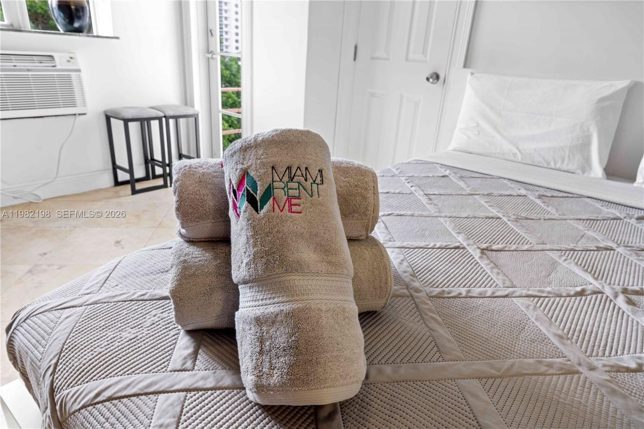 255 W 24th St, Unit 501, Miami Beach, FL 33140 Photo