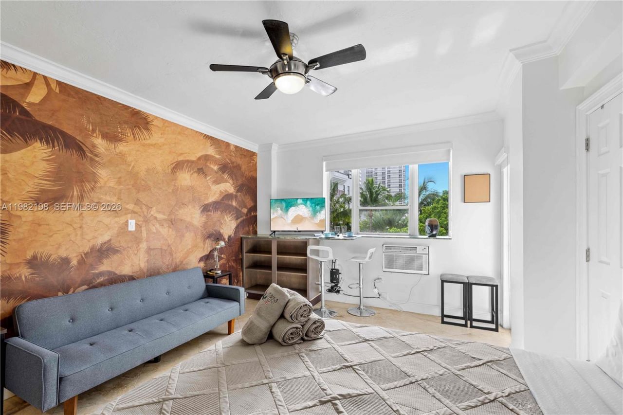255 W 24th St, Unit 501, Miami Beach, FL 33140 Photo