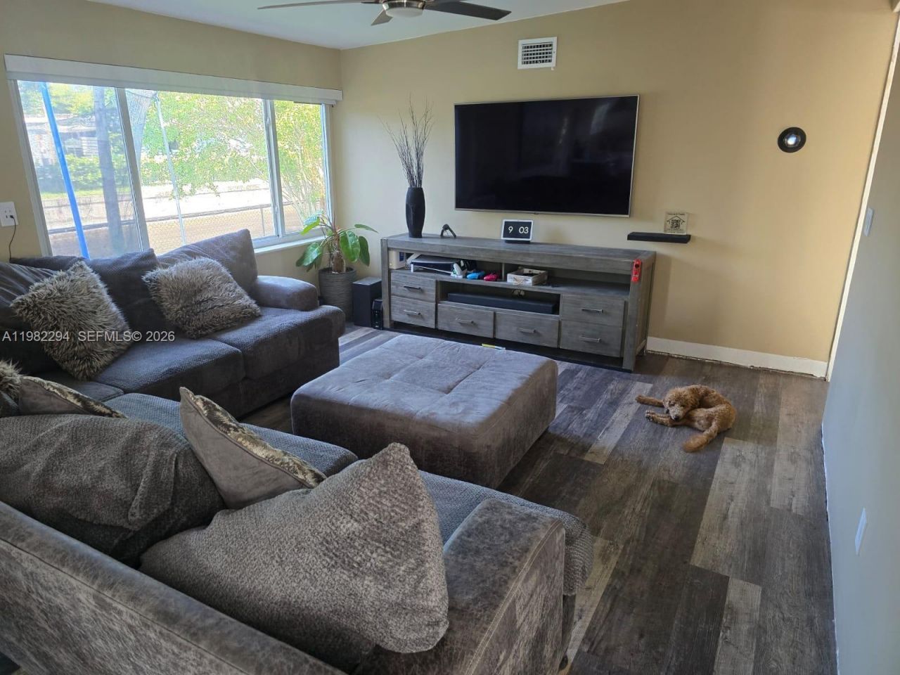 5812 NW 20th Ct, Margate, FL 33063 Photo