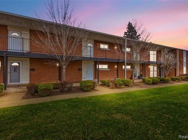 631 McDougall Street , Detroit, MI 48207