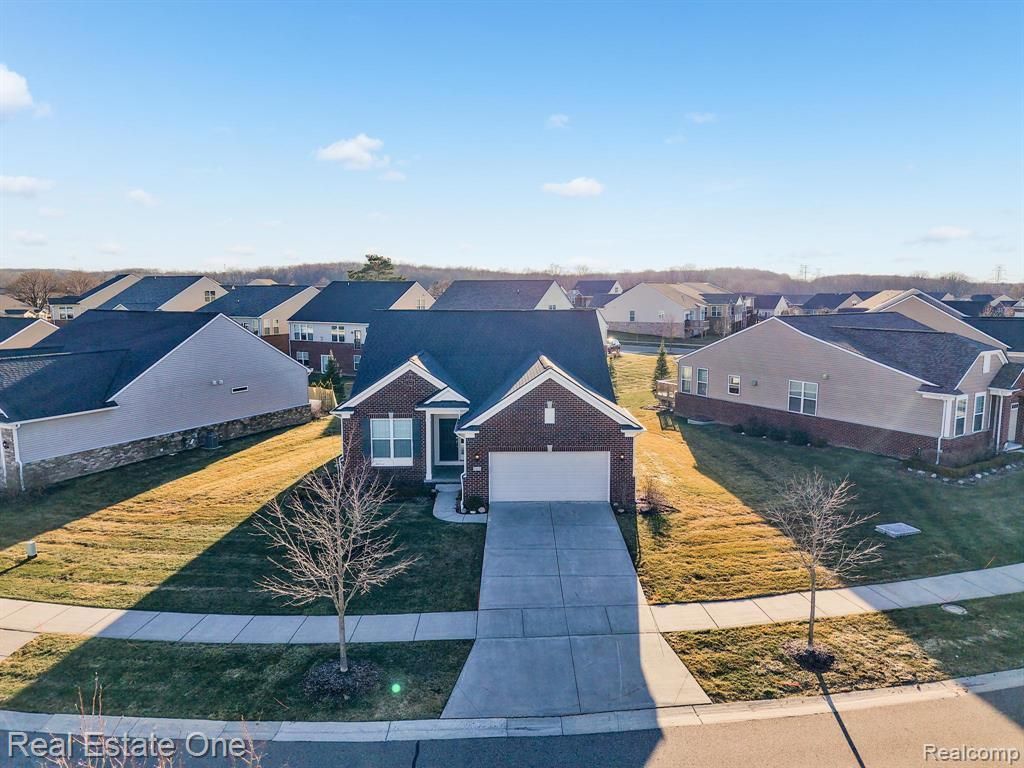 1155 Lark Street, Orion Township, MI 48360 Main Photo