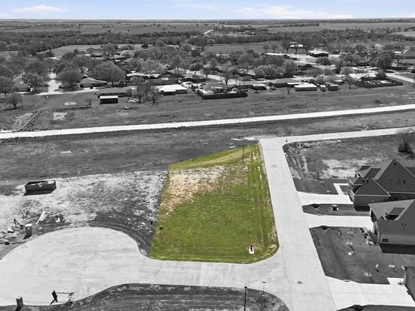 400 Lizzy Court , Italy, TX 76651