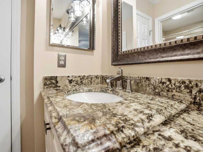 11143 Jardin Place, Blue Ash, OH 45241 Photo 40