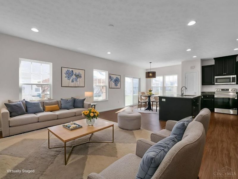 3301 Crescent Falls Way, Deerfield Twp., OH 45039 Photo 2