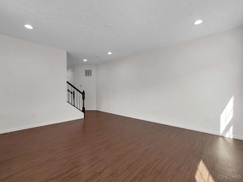 3301 Crescent Falls Way, Deerfield Twp., OH 45039 Photo 4