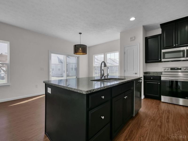 3301 Crescent Falls Way, Deerfield Twp., OH 45039 Photo 8