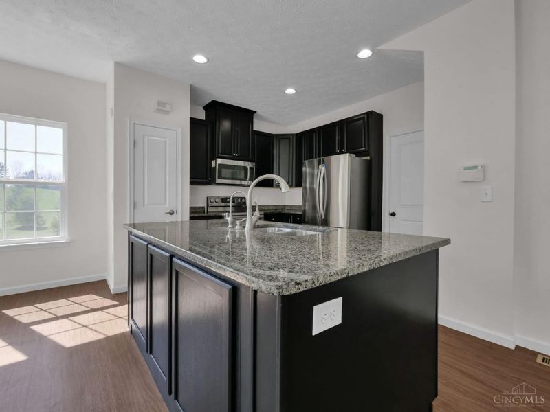 3301 Crescent Falls Way, Deerfield Twp., OH 45039 Photo 9