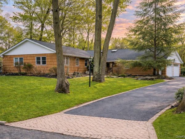 38 Arista Drive , Dix Hills, NY 11746