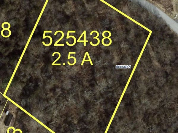 Town Center Boulevard , Poughquag, NY 12533