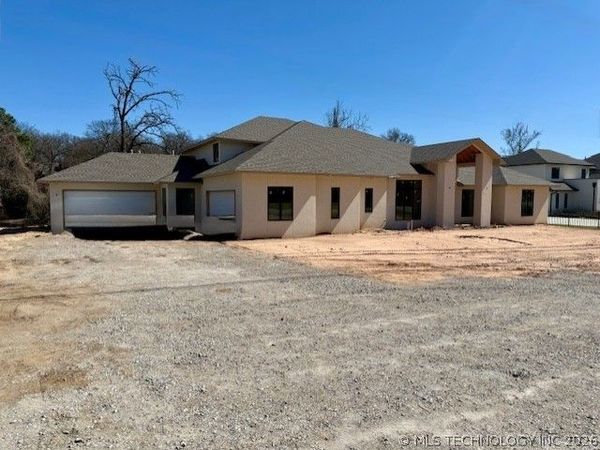 10775 S Sheridan Road , Tulsa, OK 74133