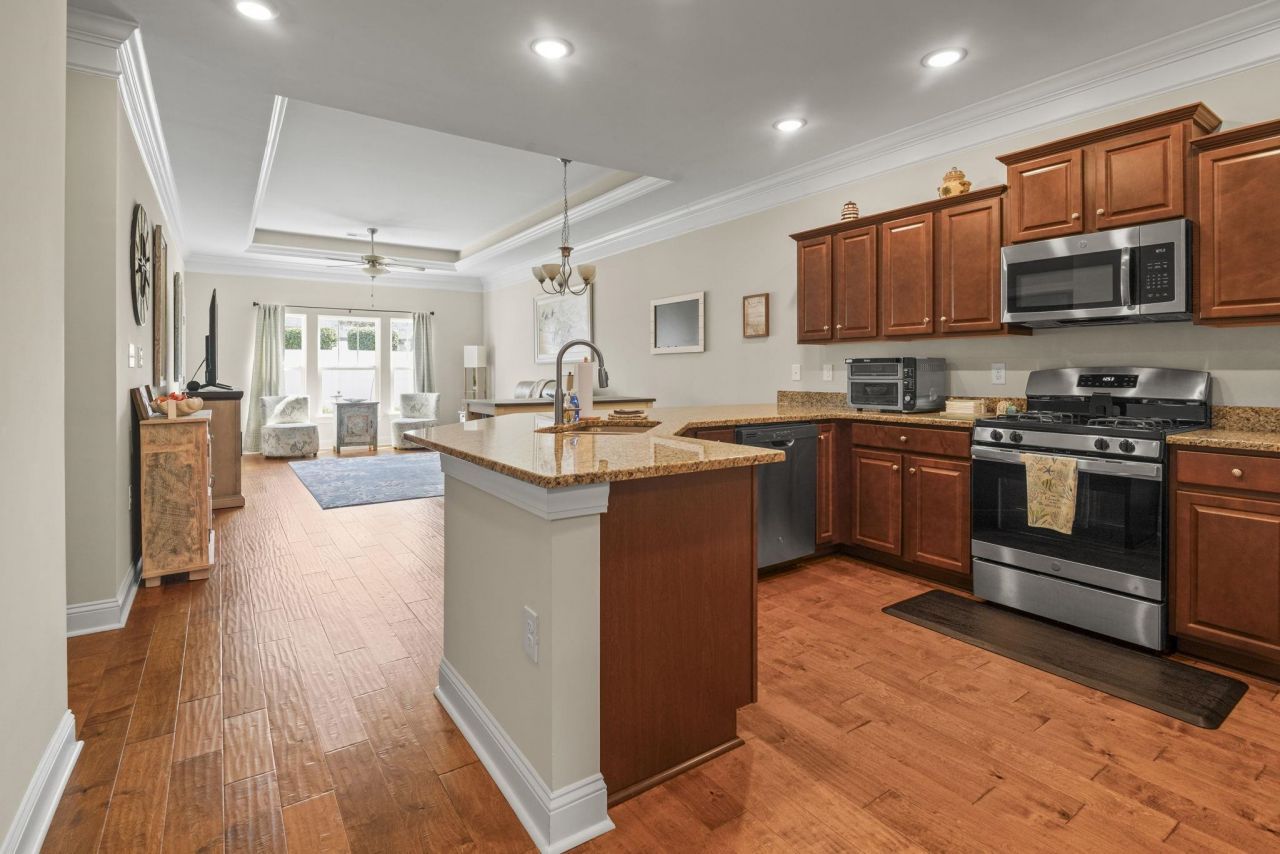 231 Je Edward Dr. Photo 10