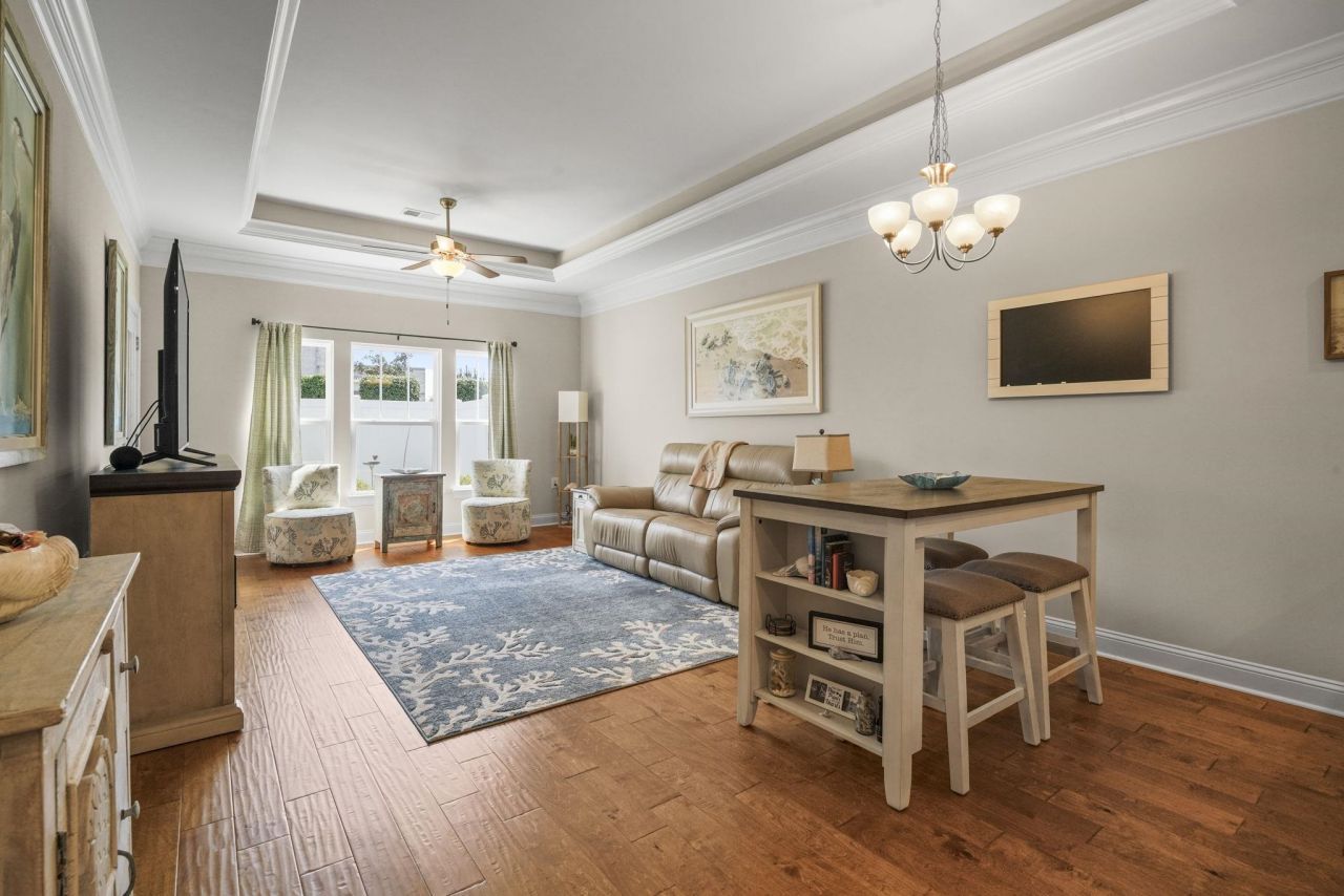 231 Je Edward Dr. Photo 11