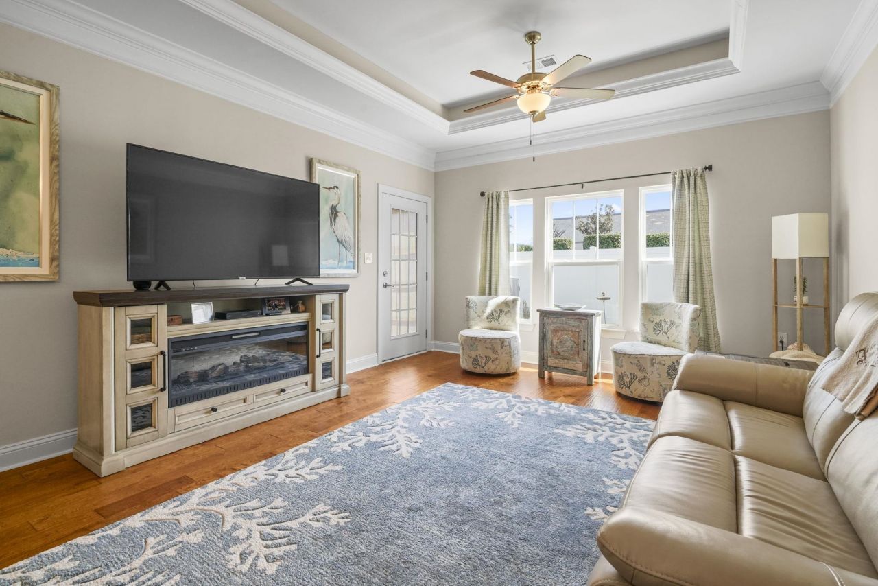 231 Je Edward Dr. Photo 13