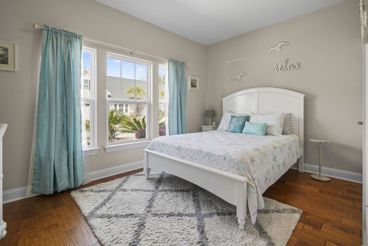 231 Je Edward Dr. Photo 17