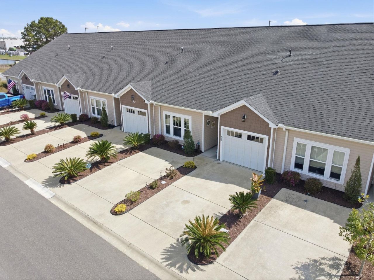 231 Je Edward Dr. Photo 2